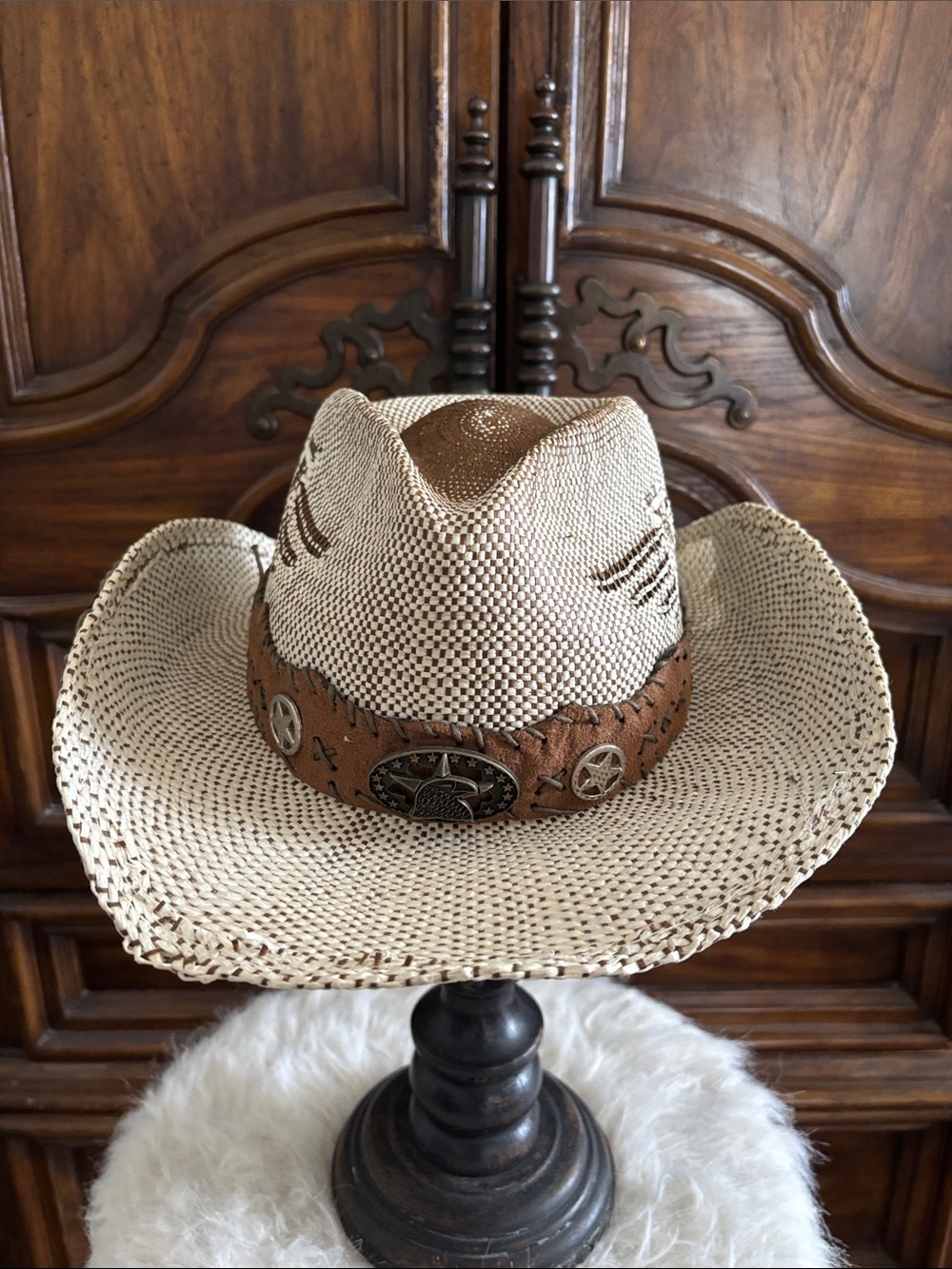 Outlaws hats with attitude by Wilcor Sheriff Eagle western style